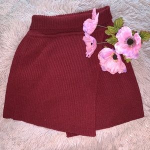 Line & Dot (NWOT) Burgundy Ribbed Knit Mini Skirt